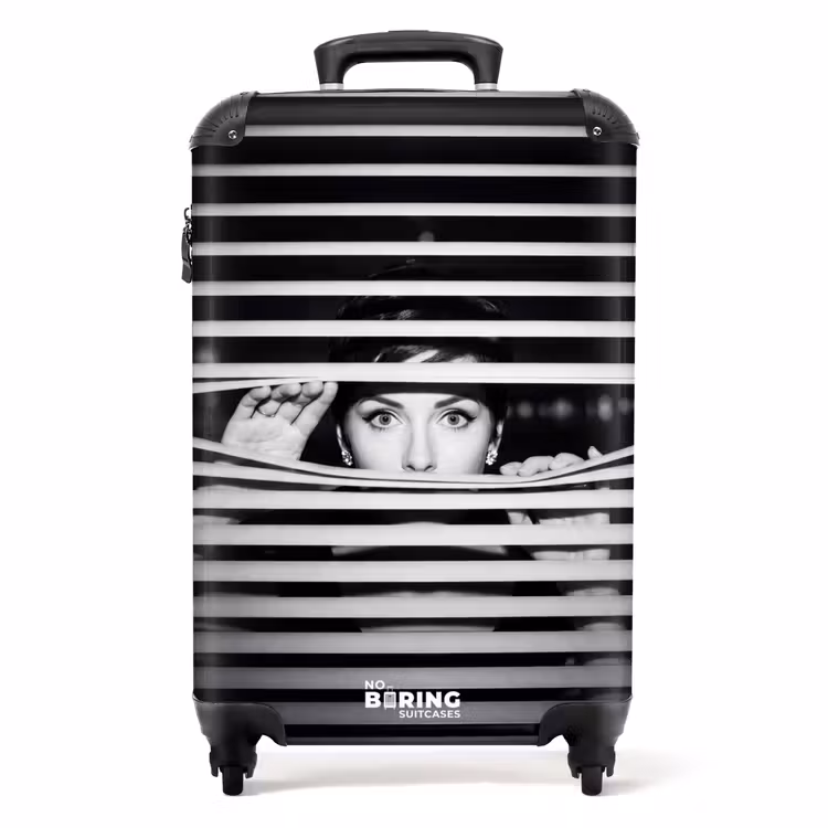 Valise - Femme - Stores - Portrait - Noir et blanc — 1