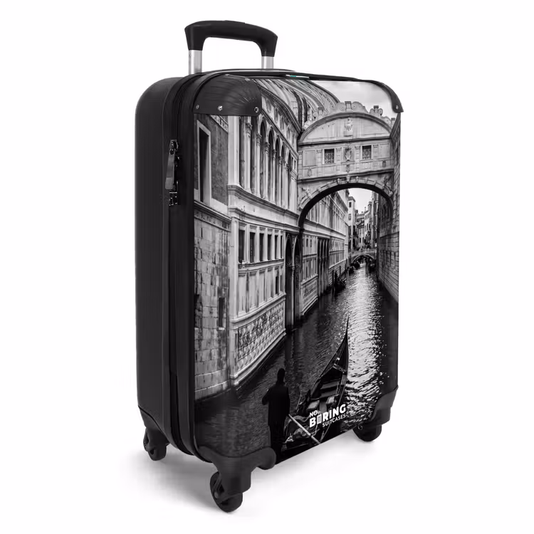 Valise - Bateau - Voie navigable - Ville - Noir - Blanc - Architecture — 2