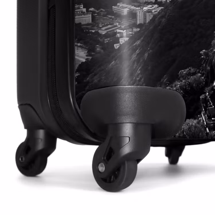 Valise - Monument - Vue urbaine - Paysage - Noir - Blanc — 7