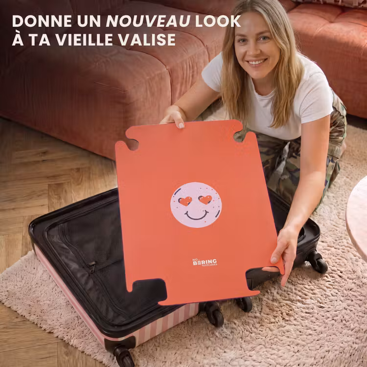 CaseSwap™ - Motifs - Emoji heureux sur fond rouge — 3