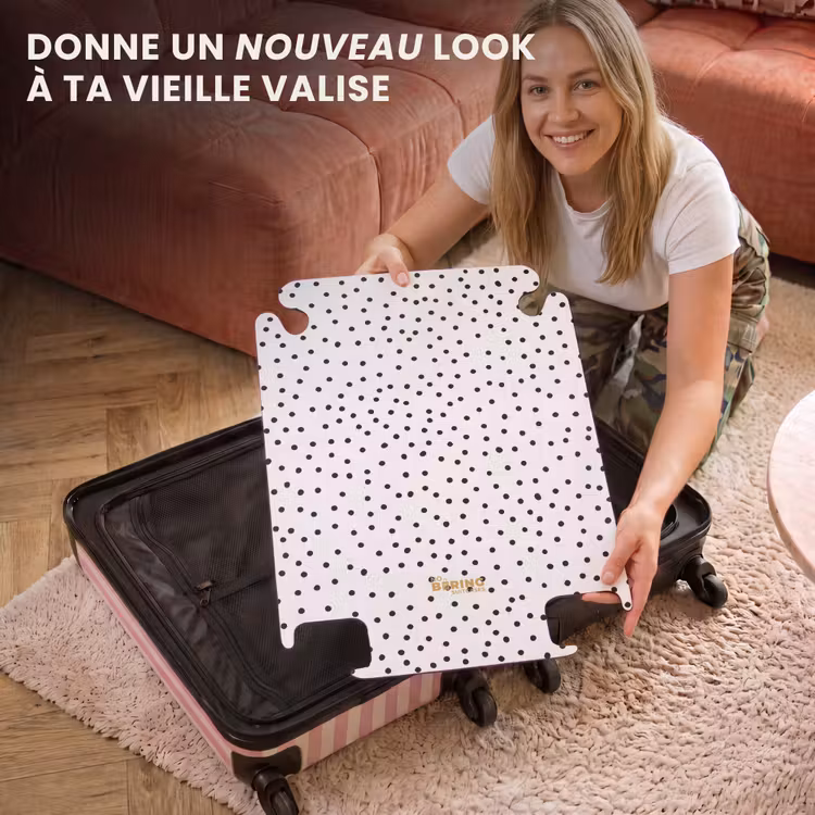 CaseSwap - Des points noirs pleuvent sur une surface blanche — 3