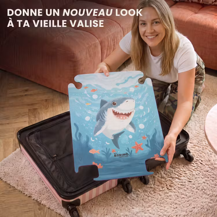 CaseSwap™ - animation requin nageant dans l'eau — 3