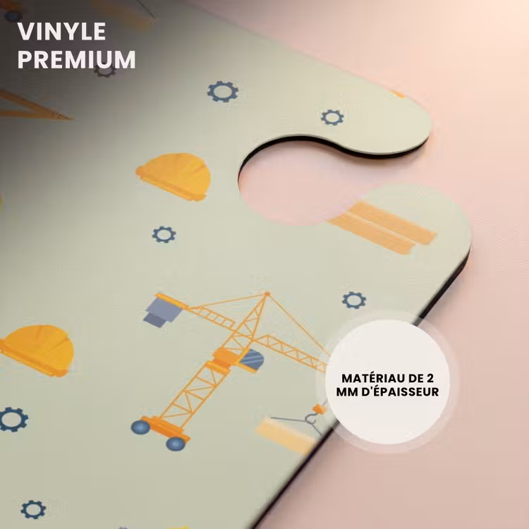CaseSwap™ - Grues de construction et outils de menuiserie sur fond vert menthe — 5